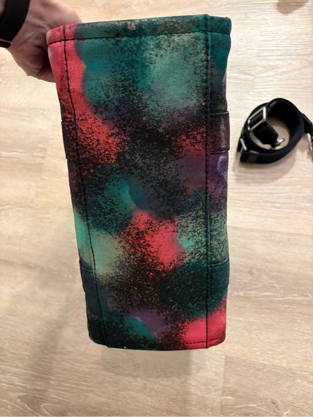 Medium Marc Jacobs Berry Skittles Splatter The Tote Bag - Picture 6 of 14